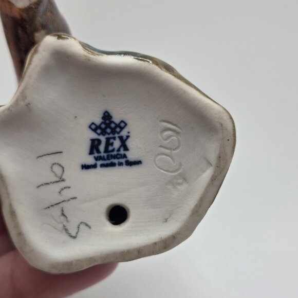 Vintage Hummelwerk Rex Valencia Spain Figurine Boy Gray Tan Leaning Porcelain - Picture 7 of 10